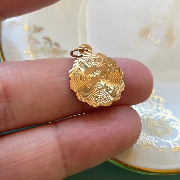 French Pisces Pendant Zodiac 10k Gold Vintage Vintage Paris Jewelry PreStyled Sets