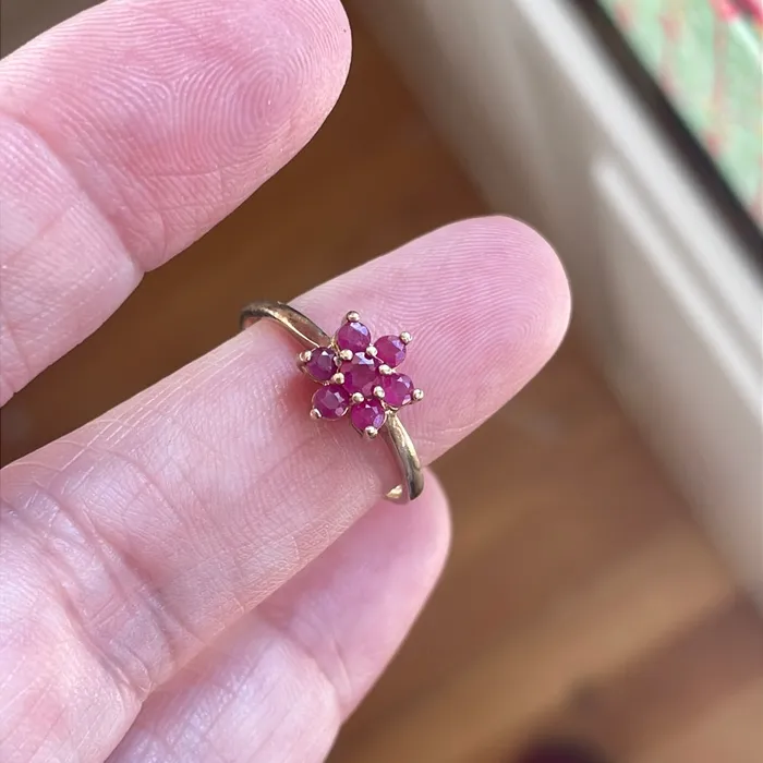 Love Vintage Paris Rings Ruby Flower Ring 10k Gold Vintage