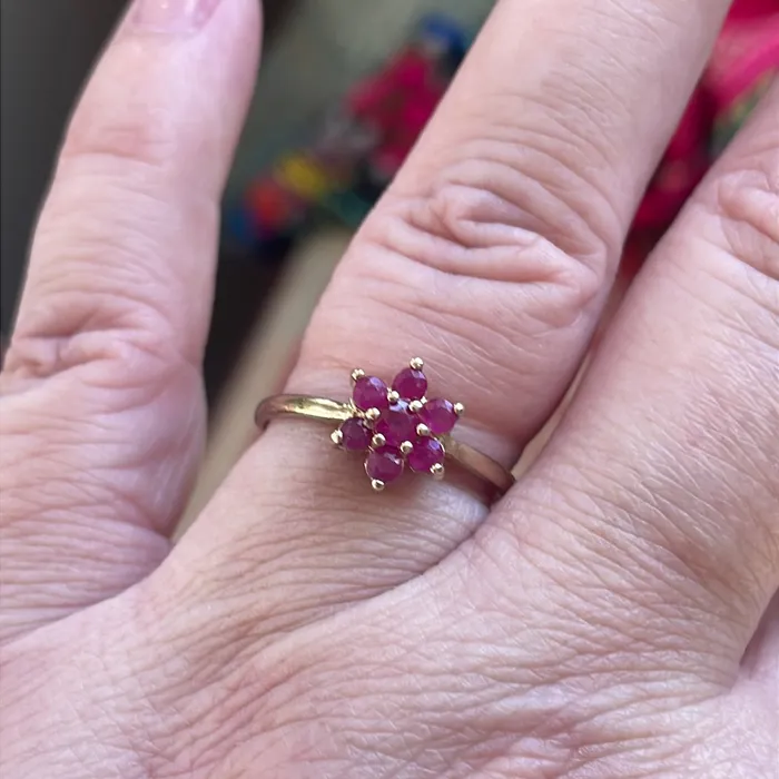 Love Vintage Paris Rings Ruby Flower Ring 10k Gold Vintage