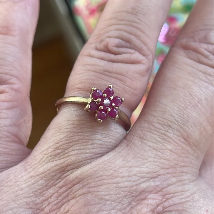 Love Vintage Paris Rings Ruby Flower Ring 10k Gold Vintage