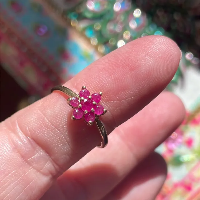 Love Vintage Paris Rings Ruby Flower Ring 10k Gold Vintage
