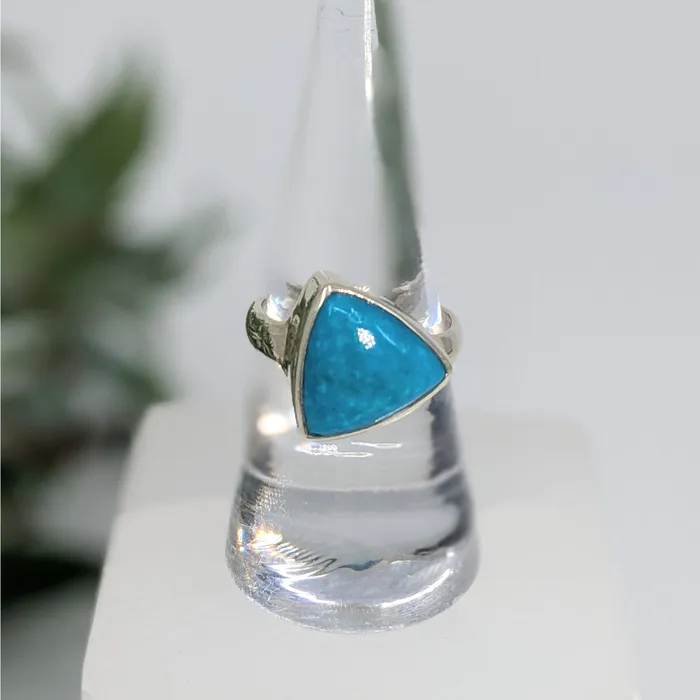 Rings Bliss Crystals Turquoise Sz 6 SS Triangle Ring LV6712