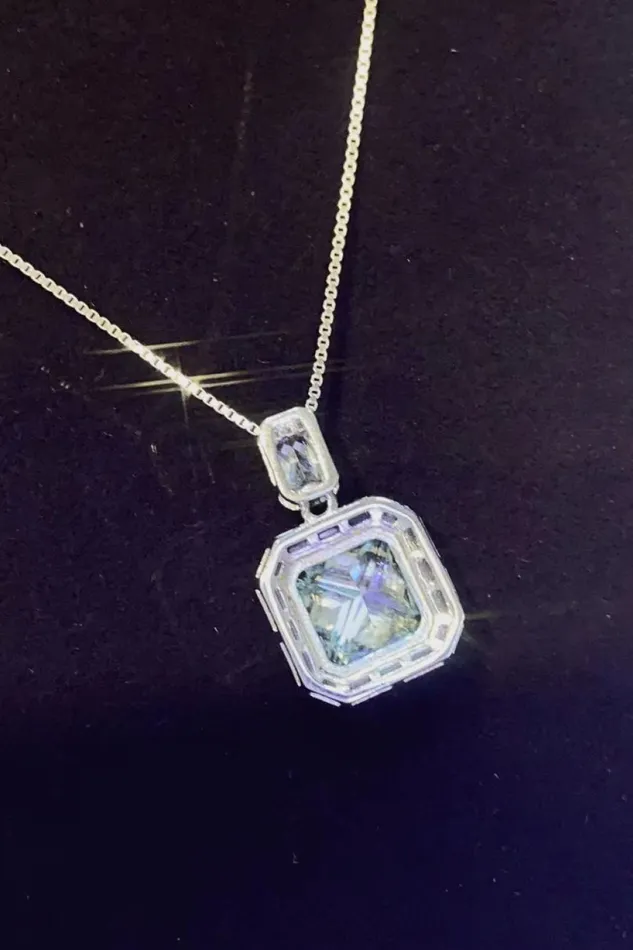 Necklaces Trendsi 2 Carat Moissanite Square Pendant Necklace